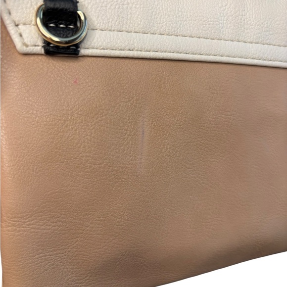 Betsey Johnson Bow Quilted Backpack + Matching Clutch Set Black Tan Cream - Picture 11 of 11